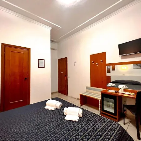 Alius And Freerome Hotel