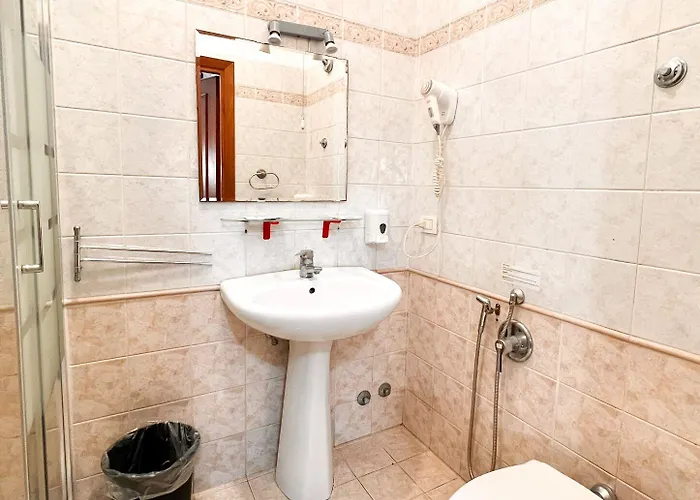 Alius And Freerome Roma